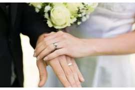 前妻要分手，如何挽回她的感情？